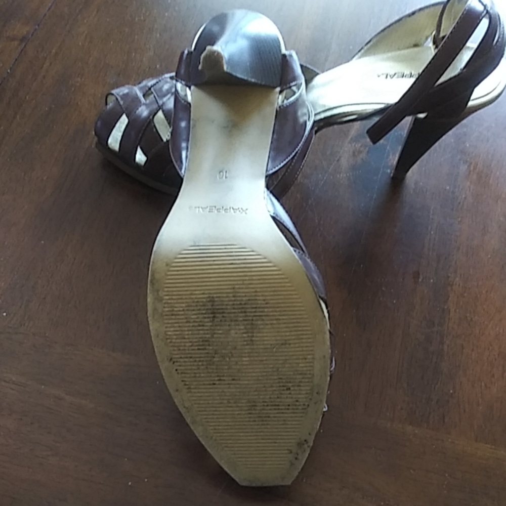 Sandals - Picture 3 of 3